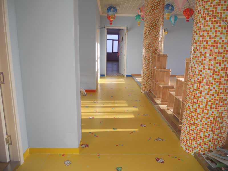 陕西榆林市远兴国学幼儿园塑胶香蕉成人在线视频