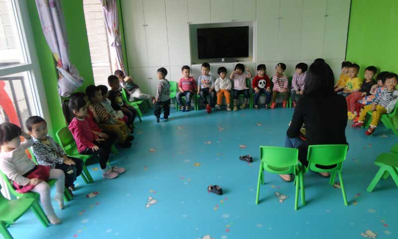 福建龙岩市宝贝婴幼儿园塑胶香蕉成人在线视频