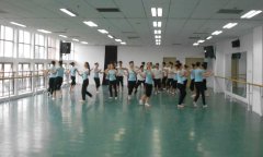 河北保定市河北大学艺术学院舞蹈香蕉成人在线视频